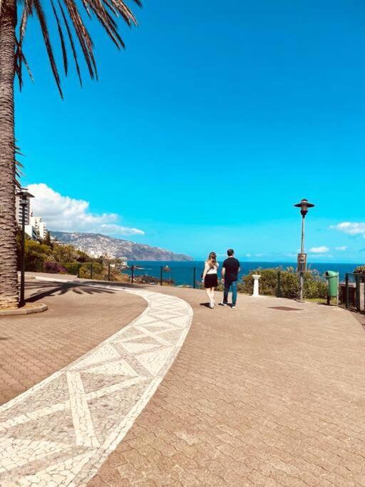 Seaview Apartment Walking To The Beach Φουνκάλ Εξωτερικό φωτογραφία